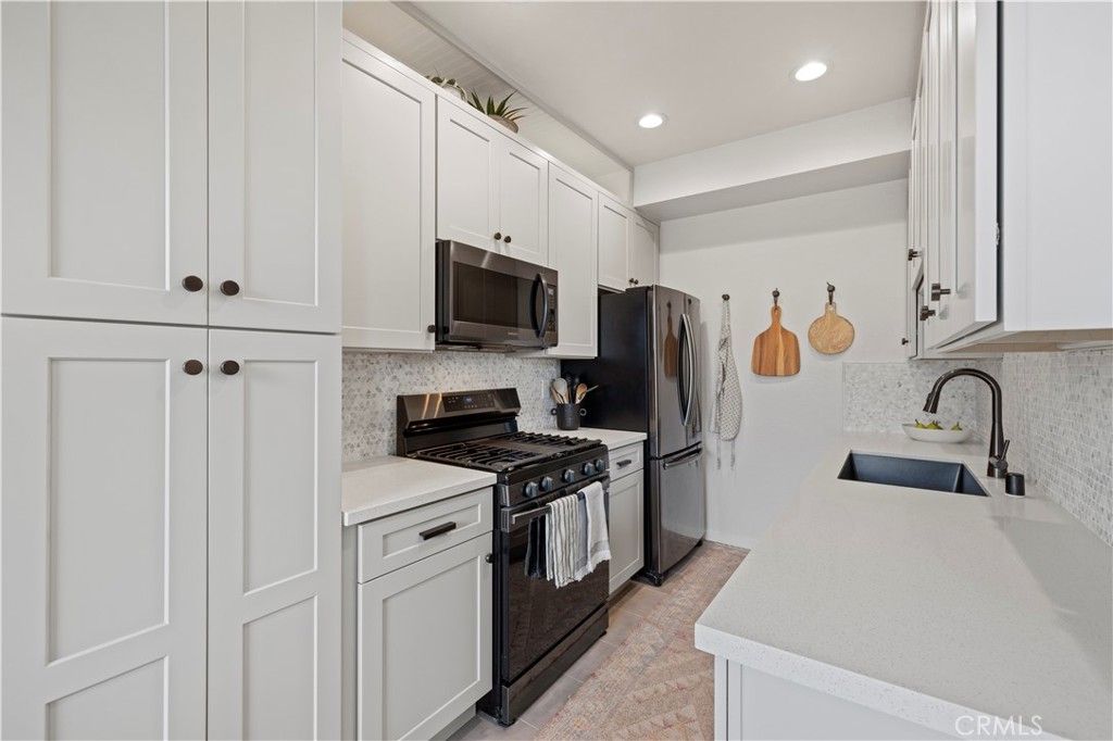 14539 Benefit 205, Sherman Oaks, CA 91403 — photo 4