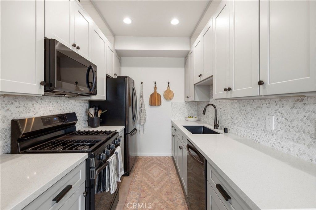 14539 Benefit 205, Sherman Oaks, CA 91403 — photo 5