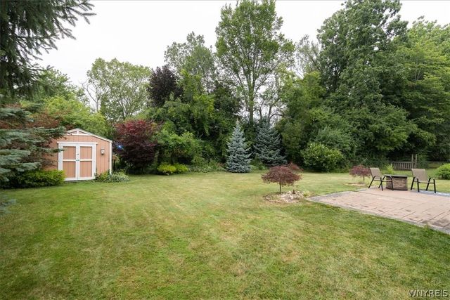 5866 Lakecrest Drive, Hamburg, NY 14085