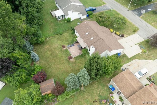5866 Lakecrest Drive, Hamburg, NY 14085