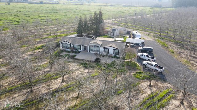 30944 Grooms Rd, Oakdale, CA 95361