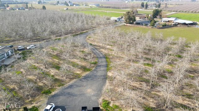 30944 Grooms Rd, Oakdale, CA 95361