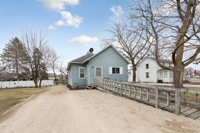 1319 George L Street, Faribault, MN 55021