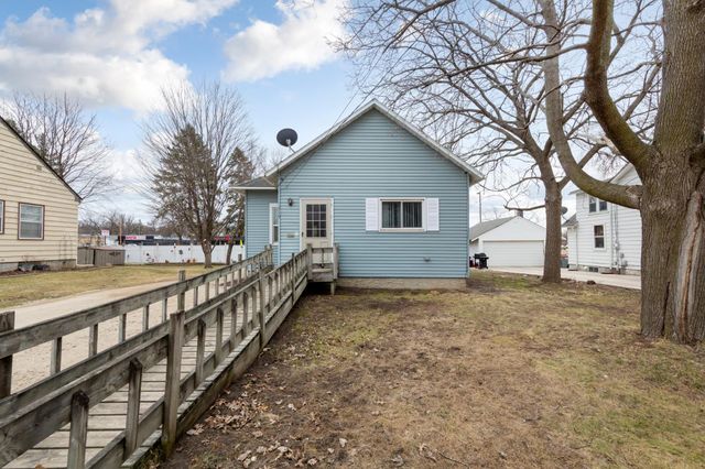 1319 George L Street, Faribault, MN 55021