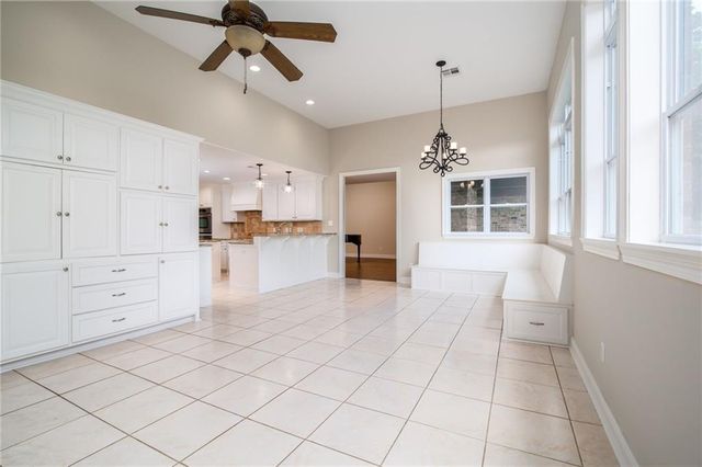 15 VAN MOL Road, Alexandria, LA 71302
