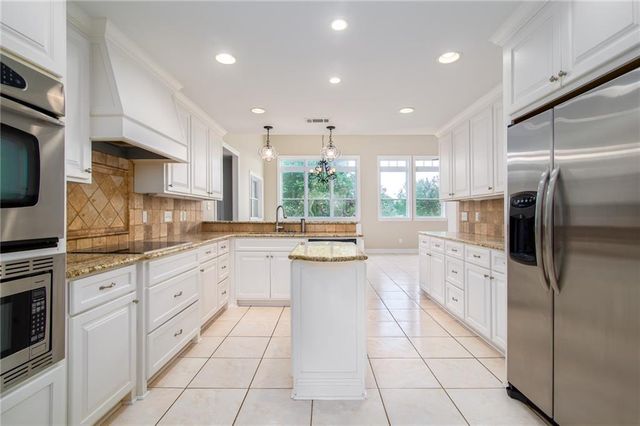 15 VAN MOL Road, Alexandria, LA 71302