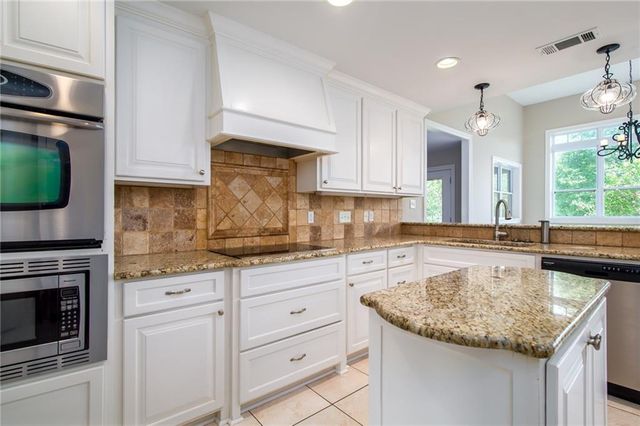 15 VAN MOL Road, Alexandria, LA 71302