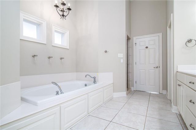 15 VAN MOL Road, Alexandria, LA 71302