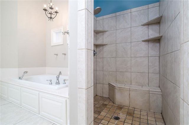 15 VAN MOL Road, Alexandria, LA 71302
