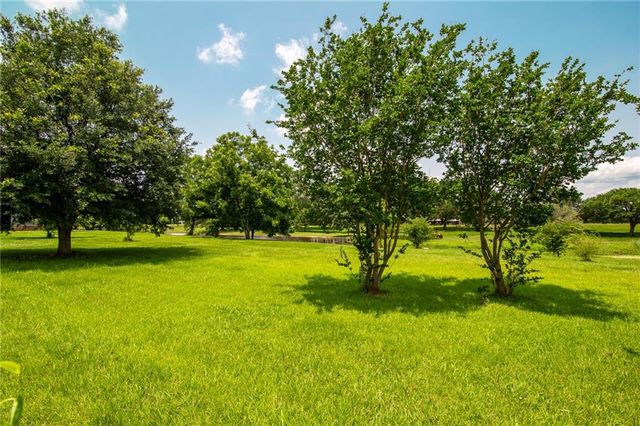 15 VAN MOL Road, Alexandria, LA 71302