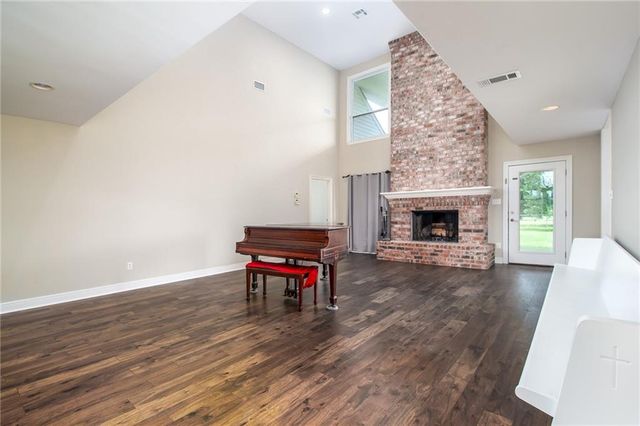 15 VAN MOL Road, Alexandria, LA 71302