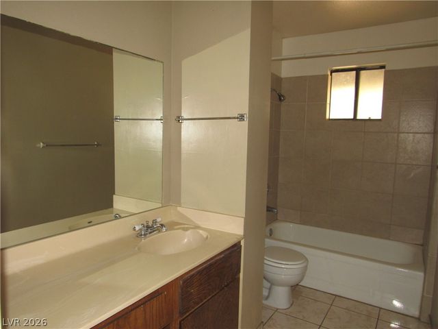 120 Bel Port Drive 121, Las Vegas, NV 89110