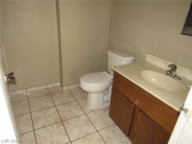 120 Bel Port Drive 121, Las Vegas, NV 89110