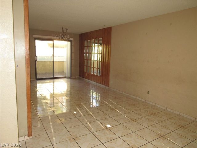 120 Bel Port Drive 121, Las Vegas, NV 89110