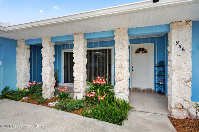 956 Waialae Circle NE, Palm Bay, FL 32905