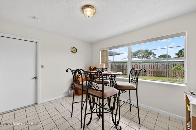 956 Waialae Circle NE, Palm Bay, FL 32905