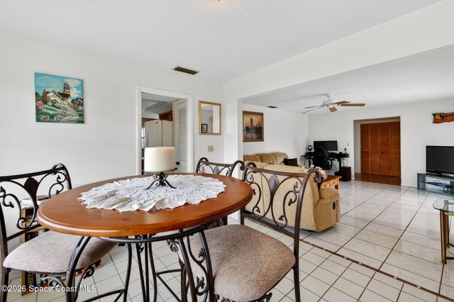 956 Waialae Circle NE, Palm Bay, FL 32905
