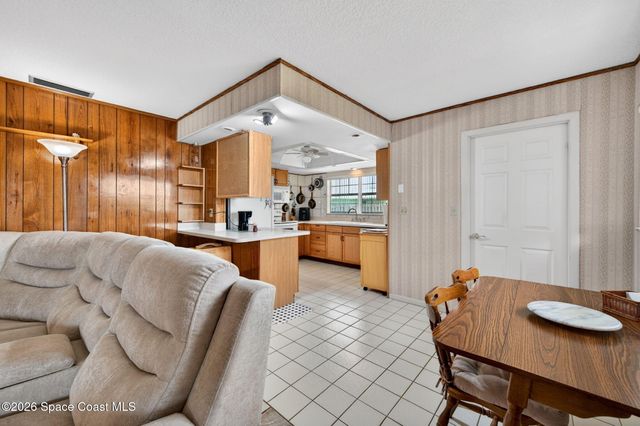 956 Waialae Circle NE, Palm Bay, FL 32905