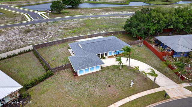956 Waialae Circle NE, Palm Bay, FL 32905