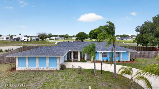 956 Waialae Circle NE, Palm Bay, FL 32905