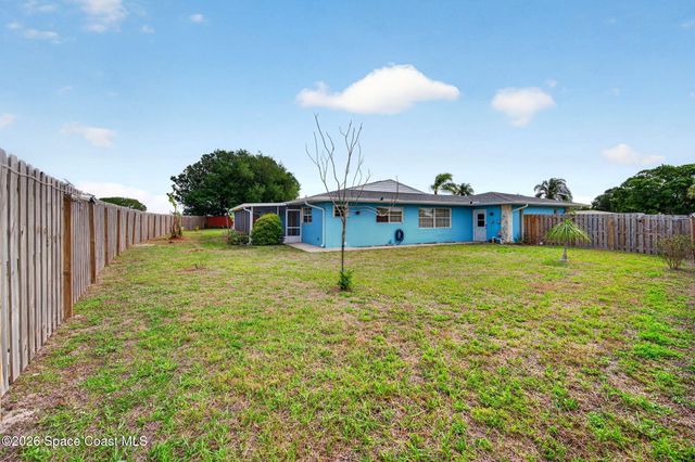 956 Waialae Circle NE, Palm Bay, FL 32905