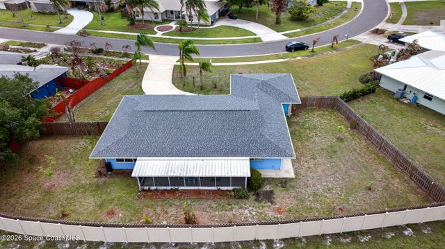 956 Waialae Circle NE, Palm Bay, FL 32905