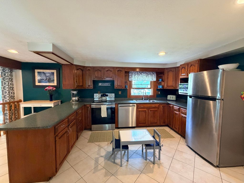 99 Euclid Avenue, Portland, ME 04103 — photo 3