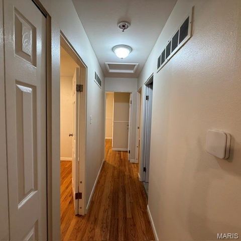 127 Linnview Drive, St Louis, MO 63129
