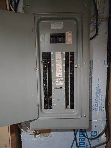 761 N Pine Road, Essexville, MI 48732