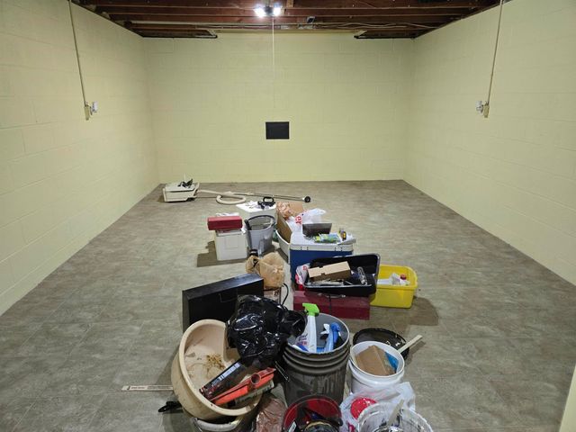 761 N Pine Road, Essexville, MI 48732