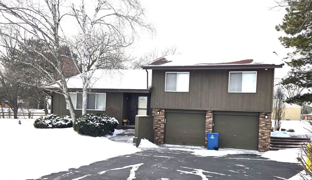 761 N Pine Road, Essexville, MI 48732