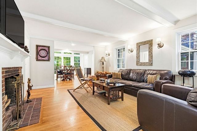49 Ashcroft Rd, Sharon, MA 02067