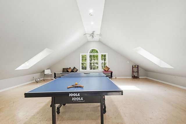 49 Ashcroft Rd, Sharon, MA 02067