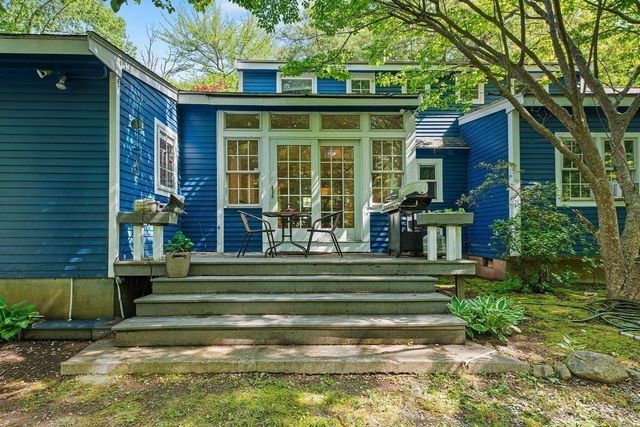 49 Ashcroft Rd, Sharon, MA 02067