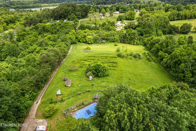 219 Bunch Lane, Clinton, TN 37716