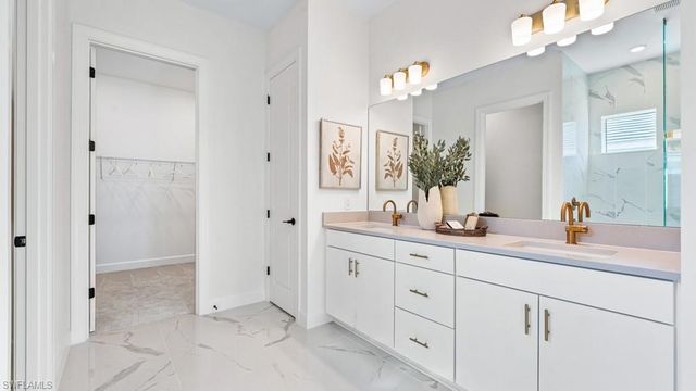 15785 Genova DR, Naples, FL 34114