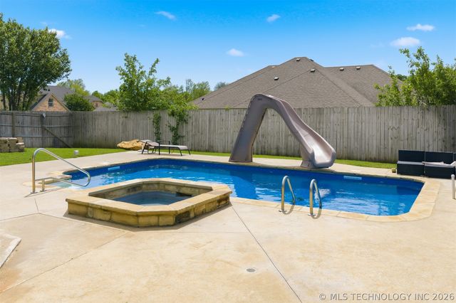 412 Wandering, Ardmore, OK 73401