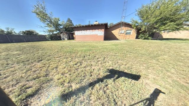 613 S Pearl Street, Stratford, TX 79084