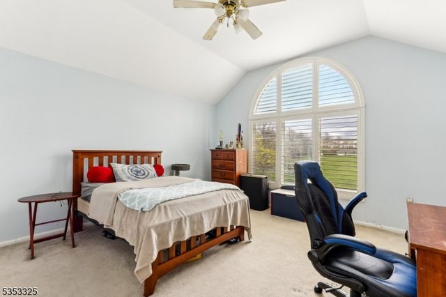 4 Lisa Ct, Millstone Twp., NJ 08510