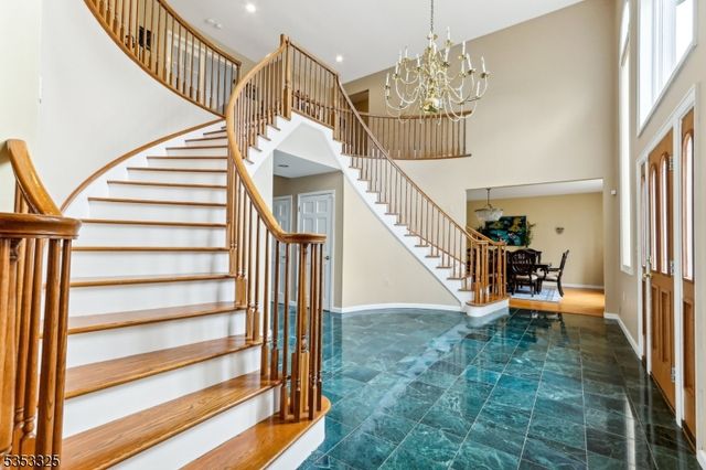 4 Lisa Ct, Millstone Twp., NJ 08510