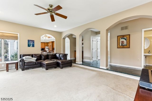 4 Lisa Ct, Millstone Twp., NJ 08510