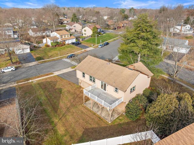 1 BETH ANN WAY, Trenton, NJ 08638