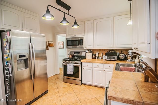 761 Euclid Avenue, Jackson, MS 39202