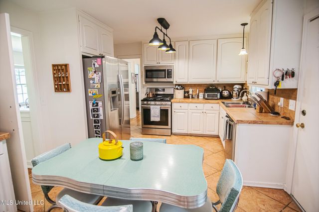 761 Euclid Avenue, Jackson, MS 39202