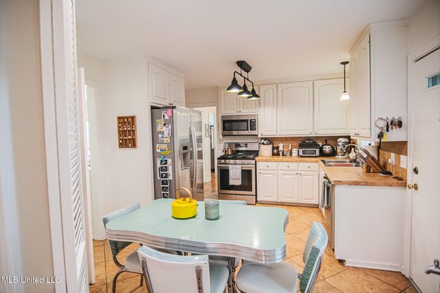 761 Euclid Avenue, Jackson, MS 39202