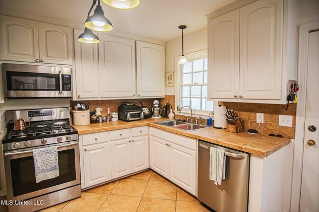 761 Euclid Avenue, Jackson, MS 39202