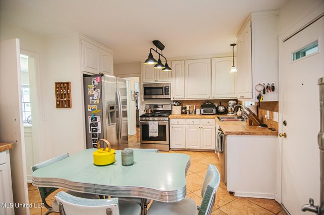 761 Euclid Avenue, Jackson, MS 39202