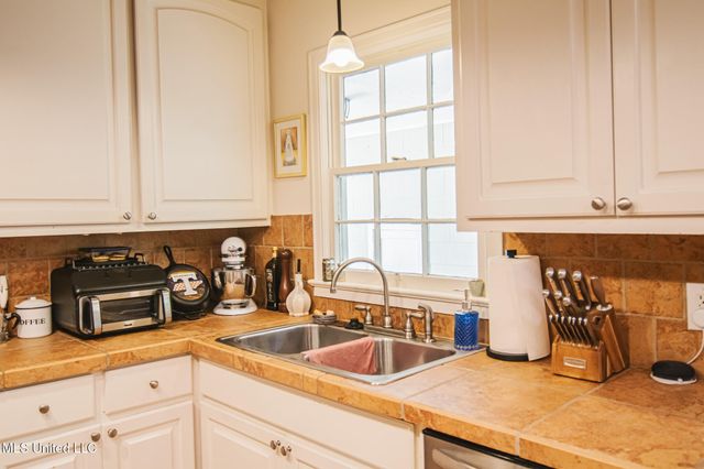 761 Euclid Avenue, Jackson, MS 39202