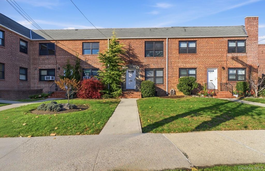 203-07 35th Avenue B, Bayside, NY 11361