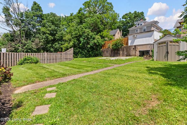 197 Coral Ave, Louisville, KY 40206